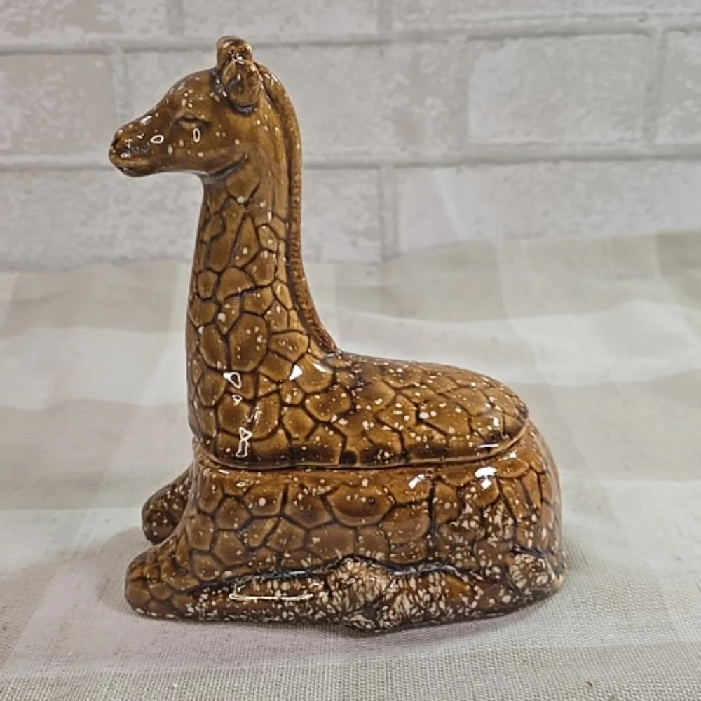 Vintage Pier 1 Giraffe Trinket Box Speckled Glaze Finish 6.75 in. Tall